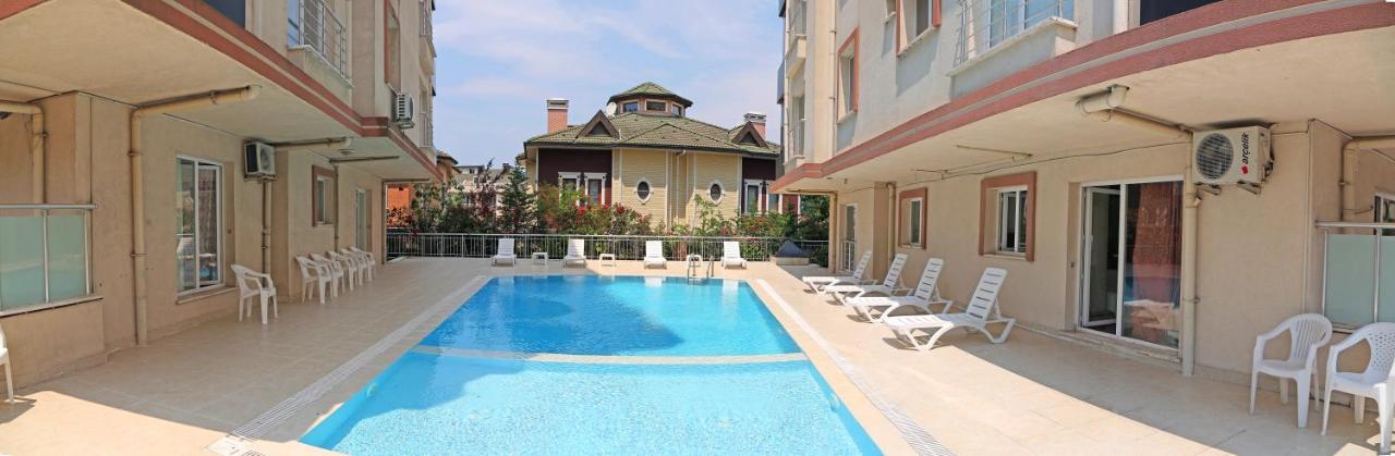 Memory Suites Бююкчекмедже Экстерьер фото